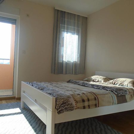 Fantastic Brand New Apartment 波德戈里察 外观 照片