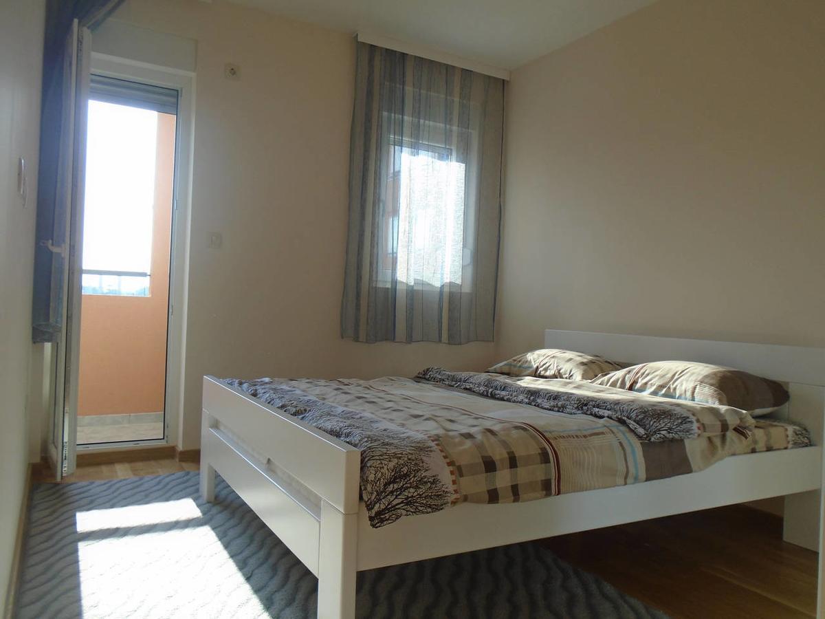 Fantastic Brand New Apartment 波德戈里察 外观 照片